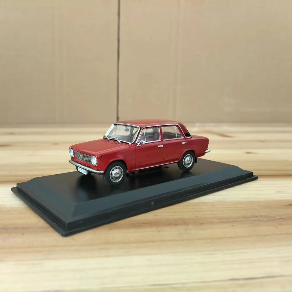 Flawed Die-cast 1:43 Scale Ba3 Lada 2101 Simulated Retro Alloy Car Model Fan Collection Display Home Decoration Metal Ornaments