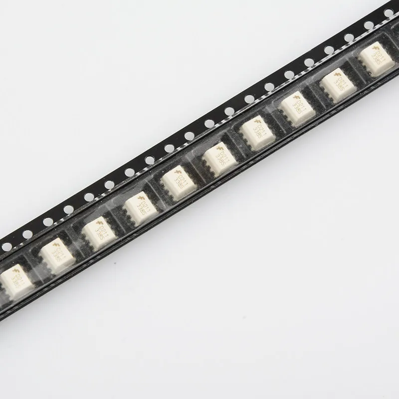 Optocoupler MOCD211R1M silk screen D211 patch SOP8 photocoupler, chip