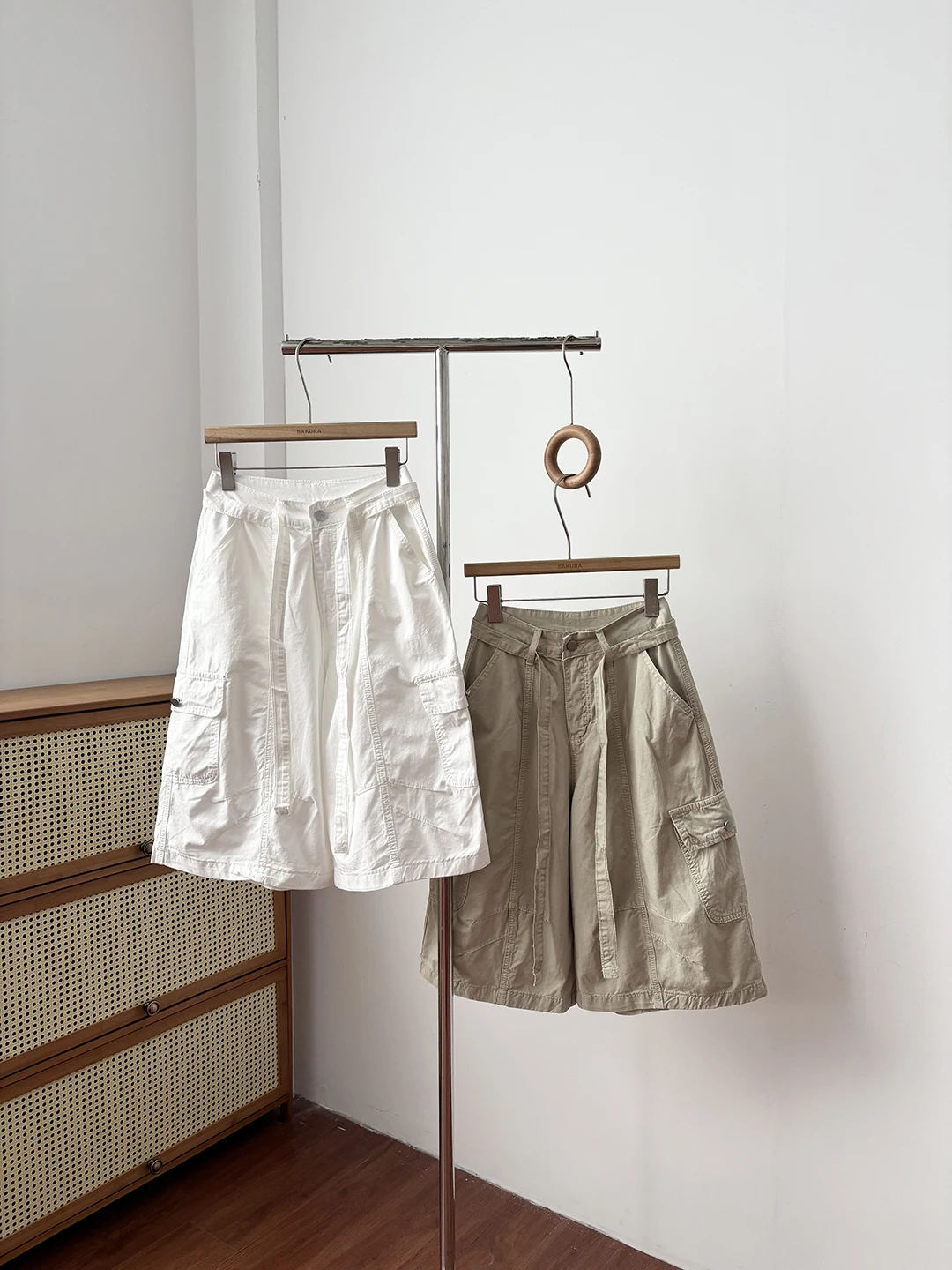 

High Waist Loose Fit Casual White Wide Leg Pants Women's Summer 2026 New Style Versatile Loose Feeling Workwear Jeans