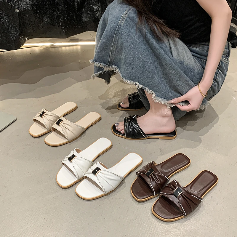 

2025 летние новые женские модные простые повседневные удобные нескользящие сандалии на плоской подошве для улицы