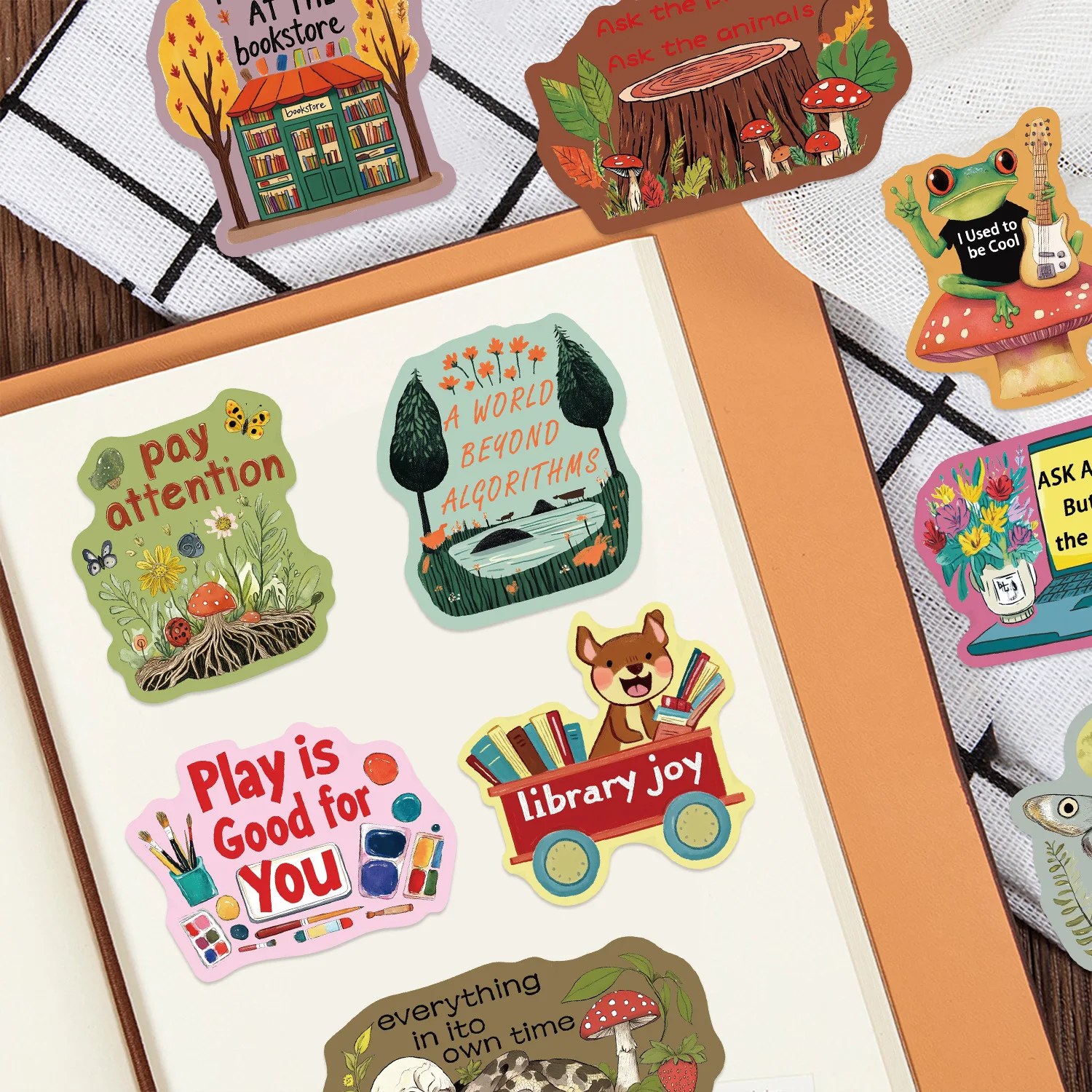 50 STKS Cartoon Europa Amerika Stijl Stickers Inspirerende Korte Zinnen Graffiti Decoratie Notebook Koffer Gitaar Decals