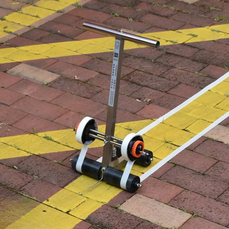 

Parking space drawing round sports equipment plastic track masking tape marking machine