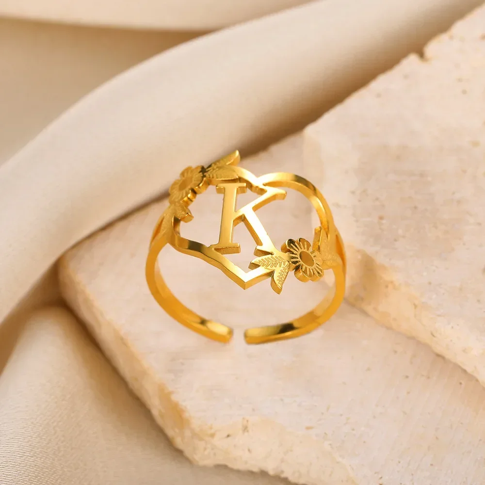 Nieuwe Roestvrijstalen Initialen Bloem Hart Ringen Goud Kleur Verstelbare Delicate Letter Blad Ringen Voor Vrouwen Meisje Alfabet Sieraden