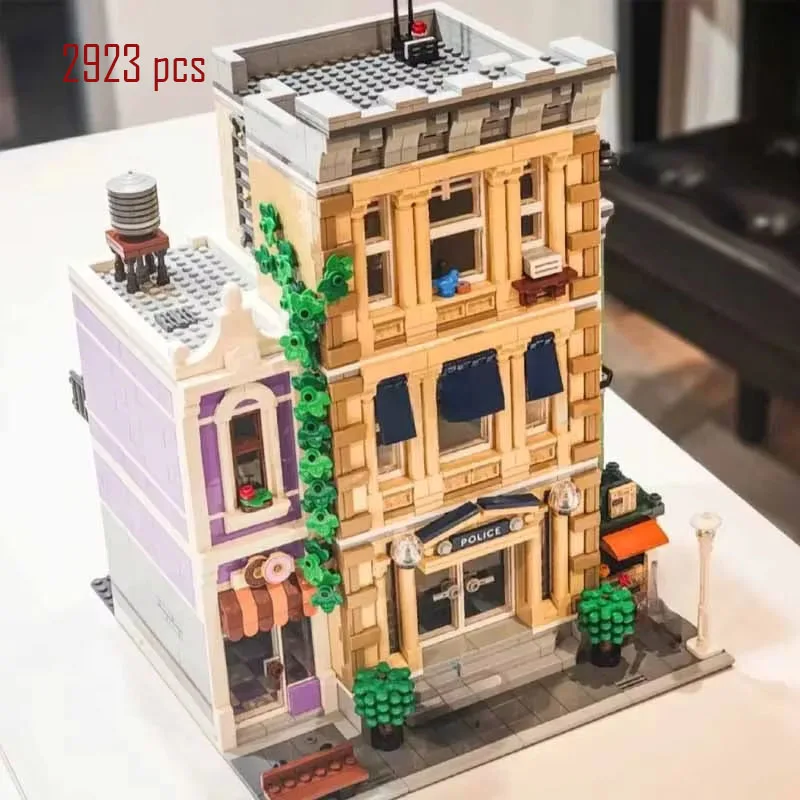 2025 Nieuwe Stad Serie 10278 Politiebureau Model Educatief Bouwsteen Speelgoed Assemblage Jongens en meisjes Kerstcadeaus