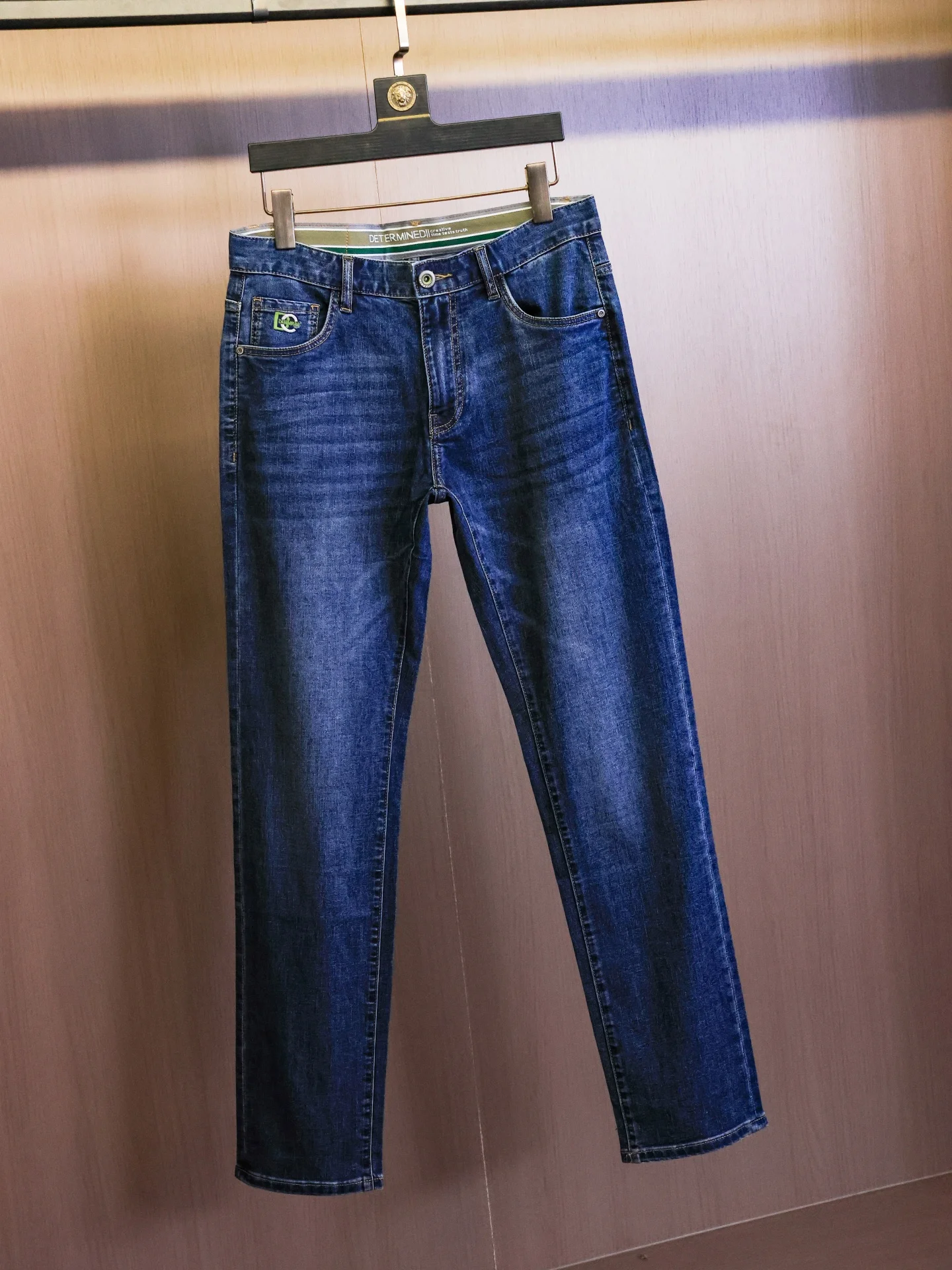 

Cool Comfortable Straight Leg Jeans Men's Lightweight Thin Denim Pants Washed out Distressed mid Waist Zipper Fly Casual Jeans