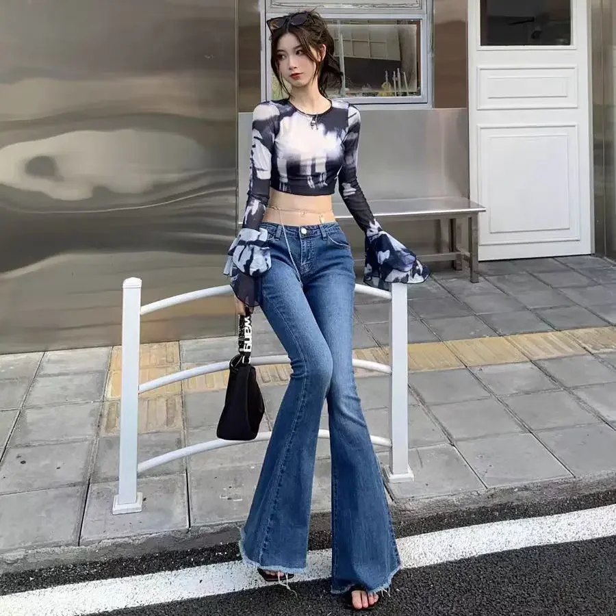 جينز نسائي كوري أنيق بخصر عالٍ متوهج جينز نسائي ضيق 2000s شرابات من قماش الدنيم Kpop هايت ستريت ريترو Y2K