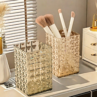 WORTHBUY Clear Plastic Makeup Brush Holder Organizer Cosmetic Display Rack Countertop Storage Organization For Bathroom Bedroom
