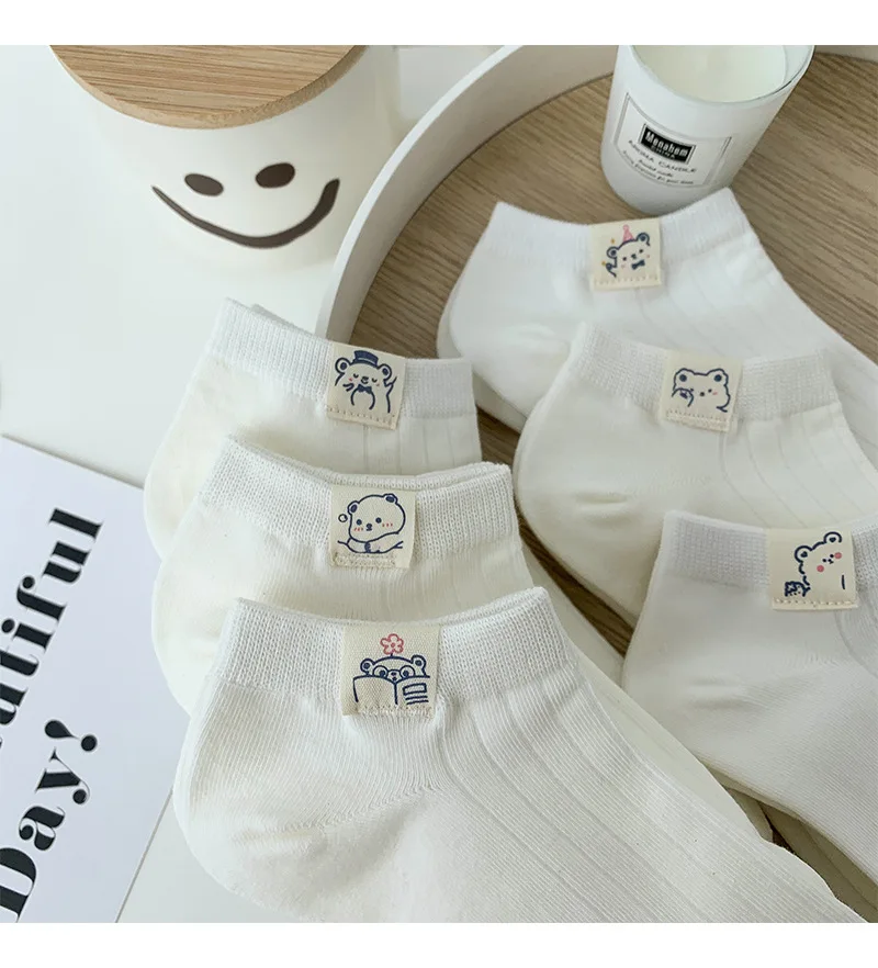 

2023 New Women Socks Spring Summer Cute Socks Cartoon Bear White Socks Cotton Short Kawaii Socks Girl Casual Socks Size 35-39