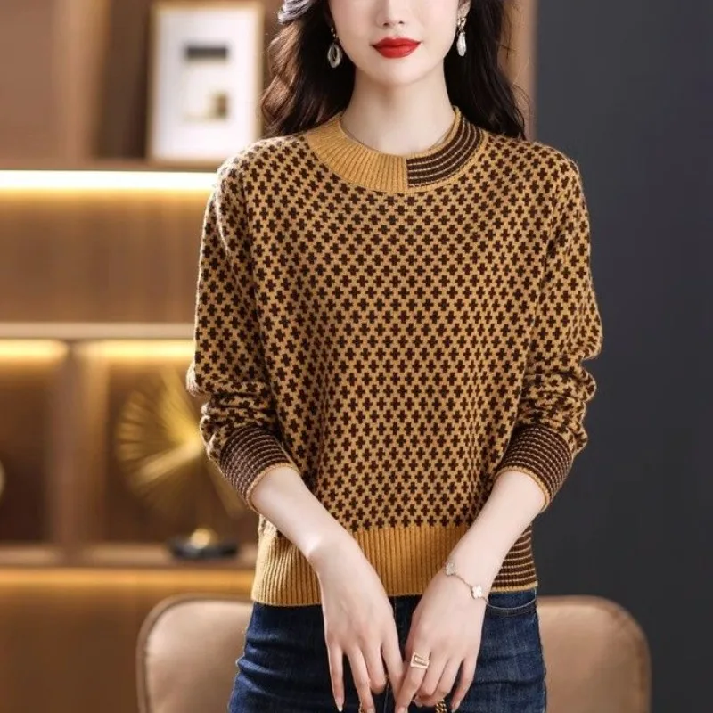 

Women's Autumn Winter Fashion Elegant Round Neck Pullover Long Sleeve Linen Casual Versatile Western Commuter Comfortable Tops