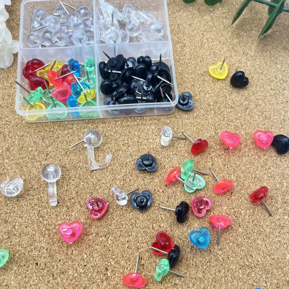 

70 шт., канцелярские кнопки, пластиковые прозрачные зажимы, крючки для пробковой доски объявлений, настенные зажимы для подвешивания карт, фотографий, домашнего офиса