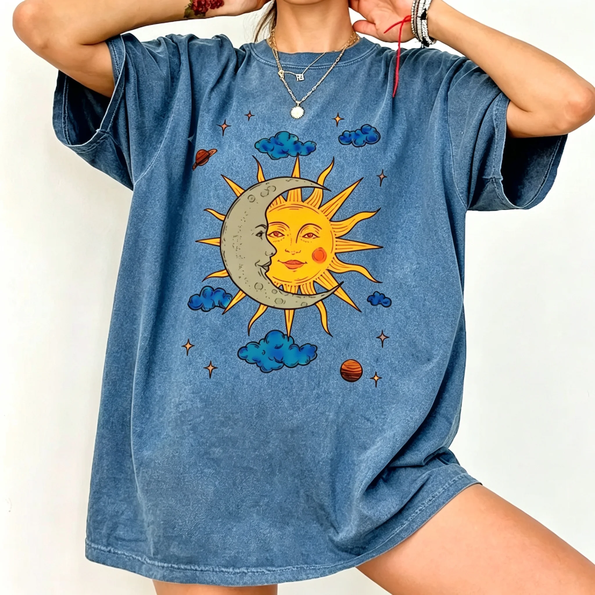 Vintage Washed Sun Moon Face Graphic T‑Shirt Women Celestial Cloud Planet Star Print Short Sleeve Tees Crew Neck Casual Tops