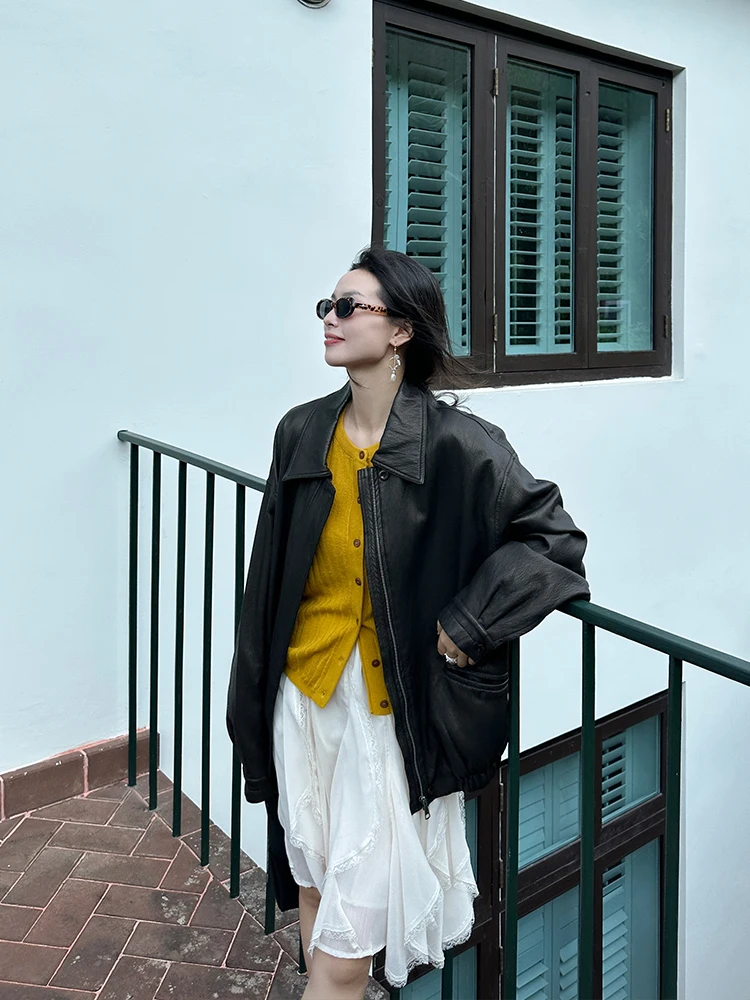 Jaqueta Feminina de Couro PU Solta Preta e Dourada para Motocicleta, Casaco Chique e Moderno com Zíper para Outono/Inverno