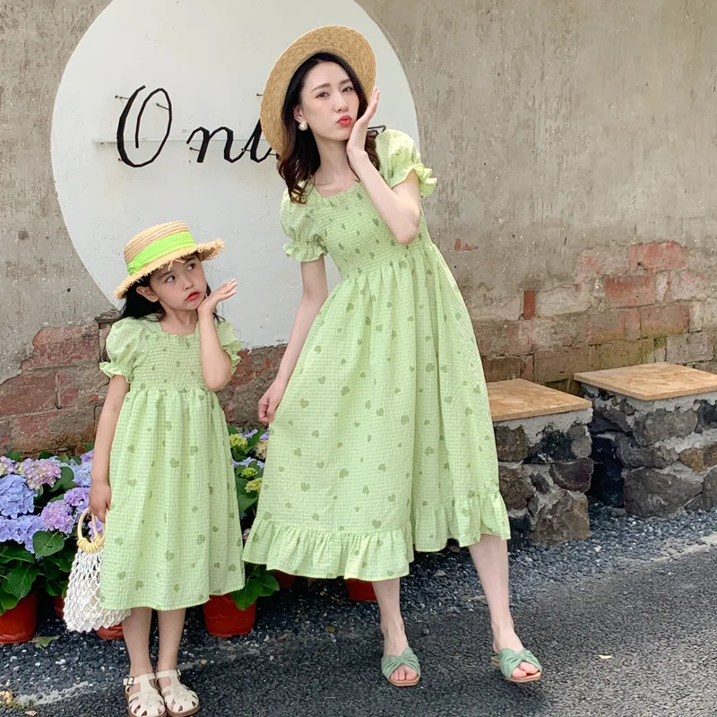 Elegant Mother Baby Daughter Matching Dressess Kids Girls Smocked Dress Women Smock Clothes 2022 Parent-Child Matching Clothing