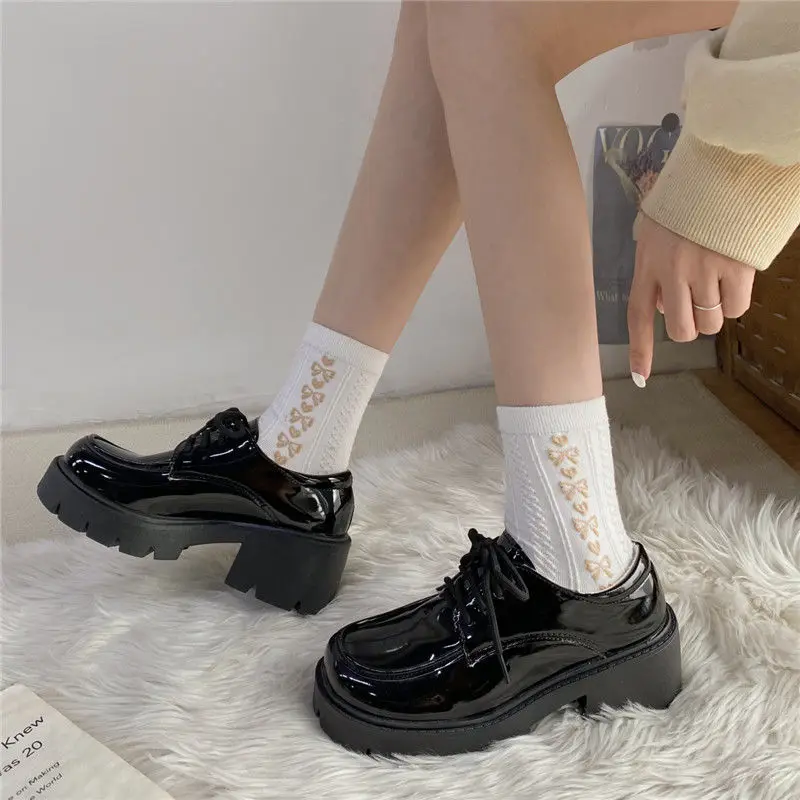 

Черный ​ Женские лоферы больших размеров с круглым носком, британский стиль, меховые туфли на массивном каблуке и толстой подошве со шнуровкой на каблуке ​