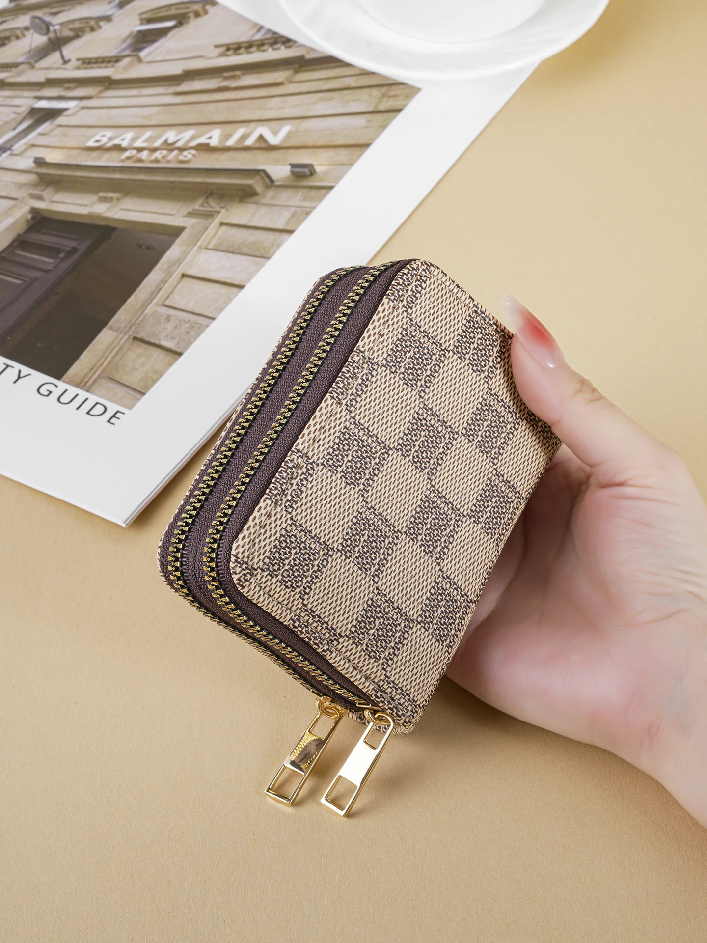 carteira-cacta-estilosa-em-estampa-xadrez-para-mulheres-estilo-curto-ande-capacidade-para-documentos-e-moedas-porta-c