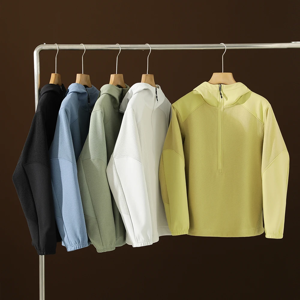 

Мужская осенняя повседневная толстовка для активного отдыха с вертикальным текстурным дизайном и модными городскими вставками