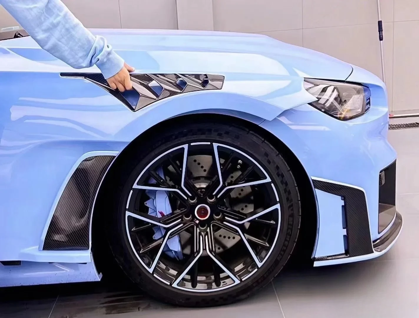 Dry Carbon Side Fenders for G87 M2 Vented Fenders Perfect Fitment Guaranteed