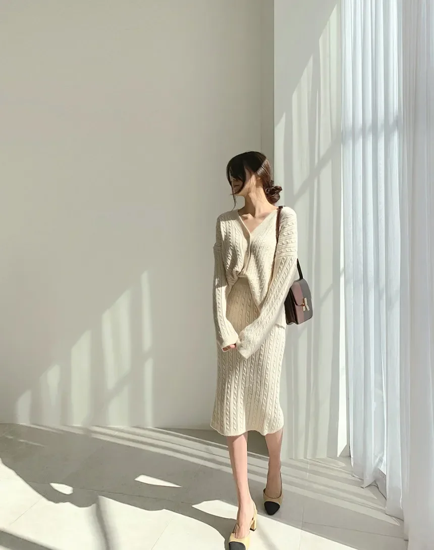 Women Full Sleeve Coats Korean Sweaters V Neck Cardigan Loose Two Piece Sets Solid Knitted Package Hip Skirt Set 2024 Autumn