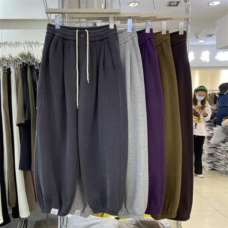 

Женские спортивные брюки темно-серого цвета на флисовой подкладке, утолщенные, прямые, свободные, в стиле Harlan, с высокой талией, утягивающие, повседневные, спортивные штаны