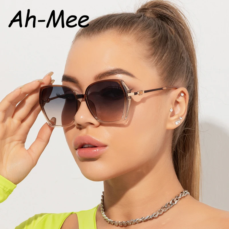 Driver Goggles Fashion Square Sunglasses Women Trendy Style Sun Glasses For Lady Vintage Shades Gradient Oculos Driving Goggles