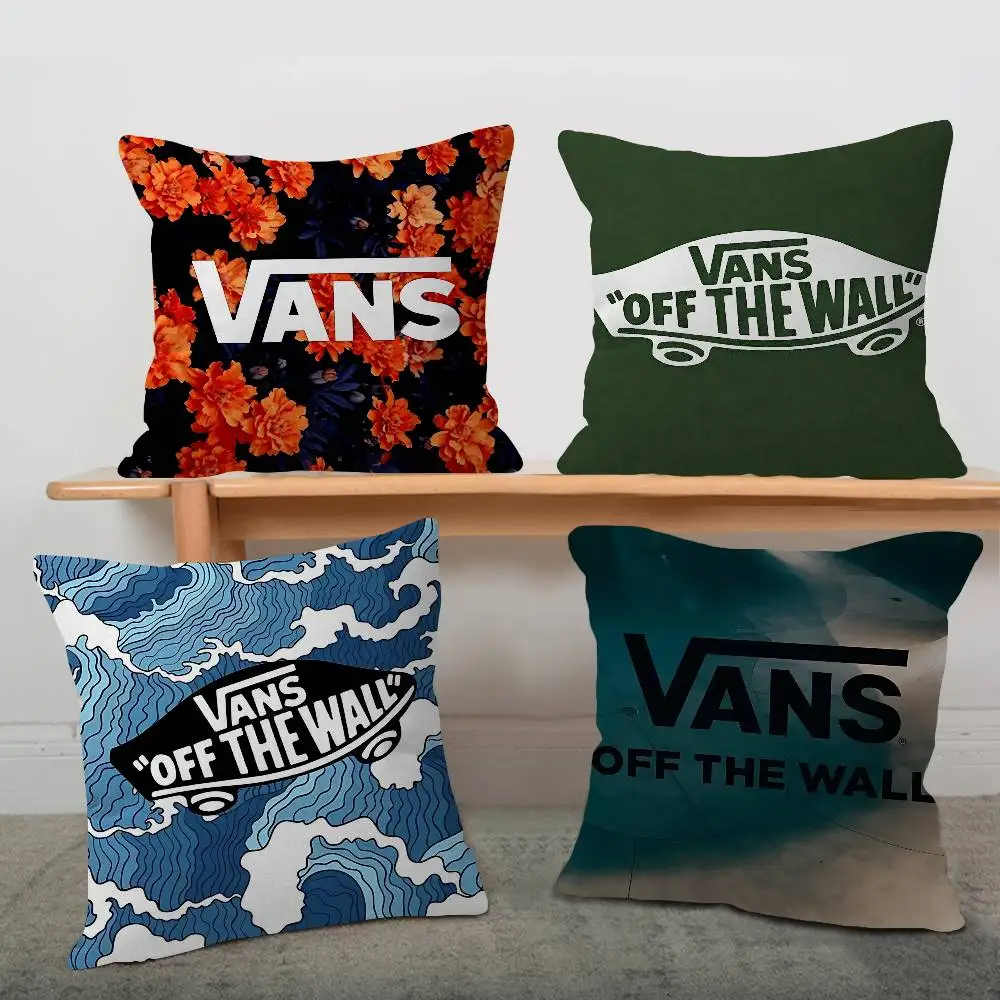 

Fashion V-VANS Maple Design Cushion Cover Happy Autumn Harvest Decor Holiday Decorati Pillow Cover