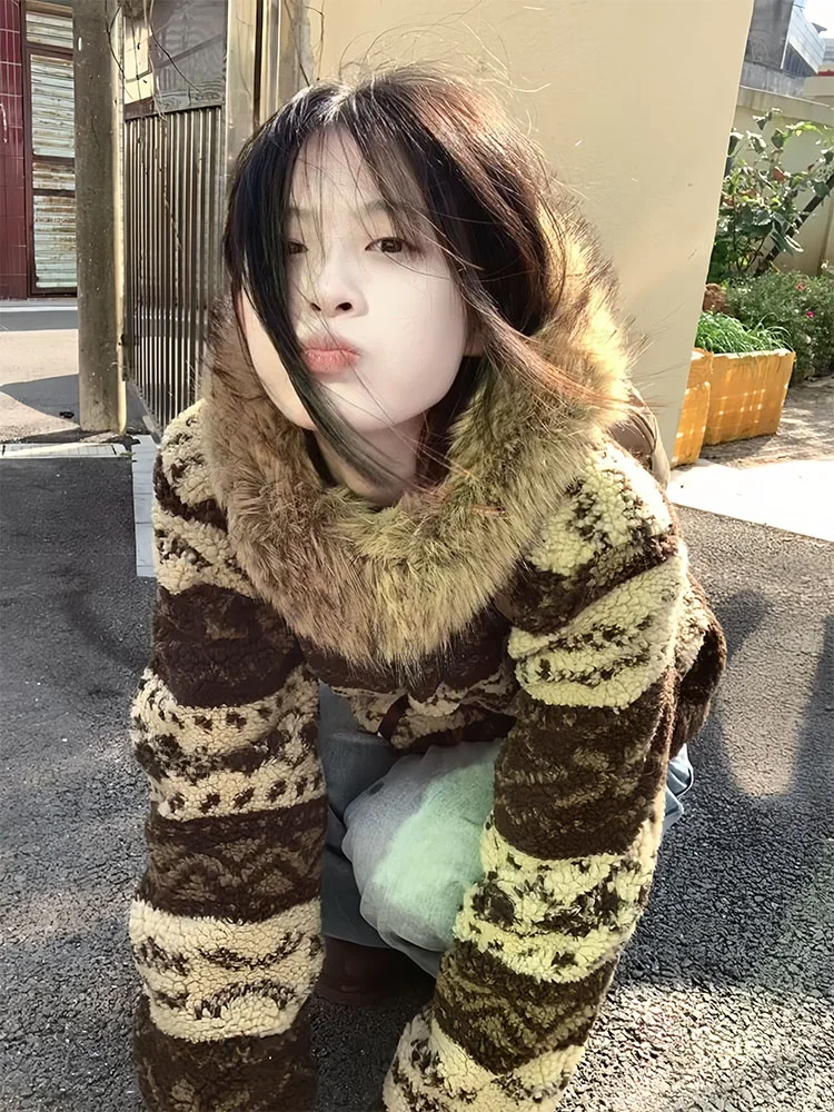 

2025 New Retro Striped Color Block Lamb Fur Jacket Women Thickened Eco-friendly Casual Hooded Plush Coat Warm Casual Style
