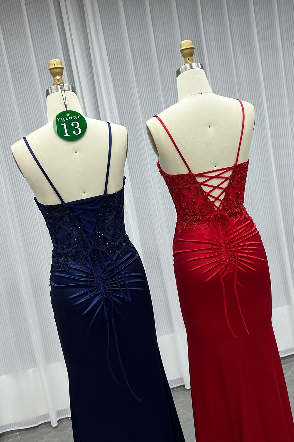 YQLNNE فساتين حفلة موسيقية بفتحة طويلة بحمالات كحلي مزينة بالدانتيل وحفلات رسمية