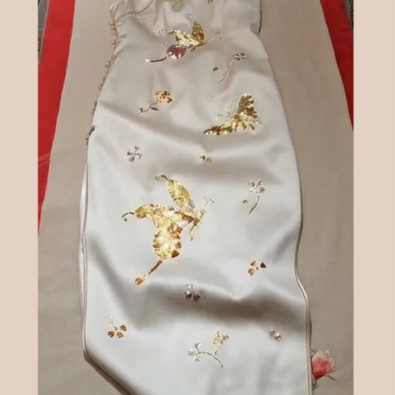 New Chinese Style Cheongsam Exquisite Design White Bottoming Dress for Women