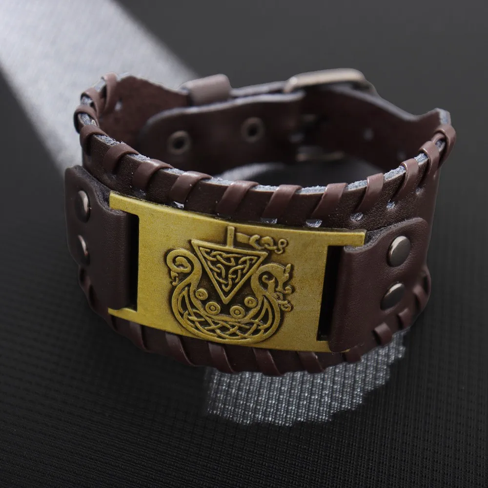 New Trendy Popular Marine Jewelry Style Pirates of The Caribbean Metal Logo Leather Punk Men's Bracelet Party Accessories