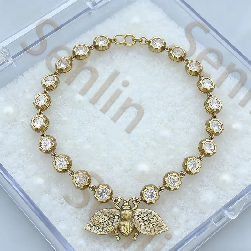 

senlin 2026 New S925 diamond studded bee necklace, fashionable, versatile, casual, high luxury quality momo