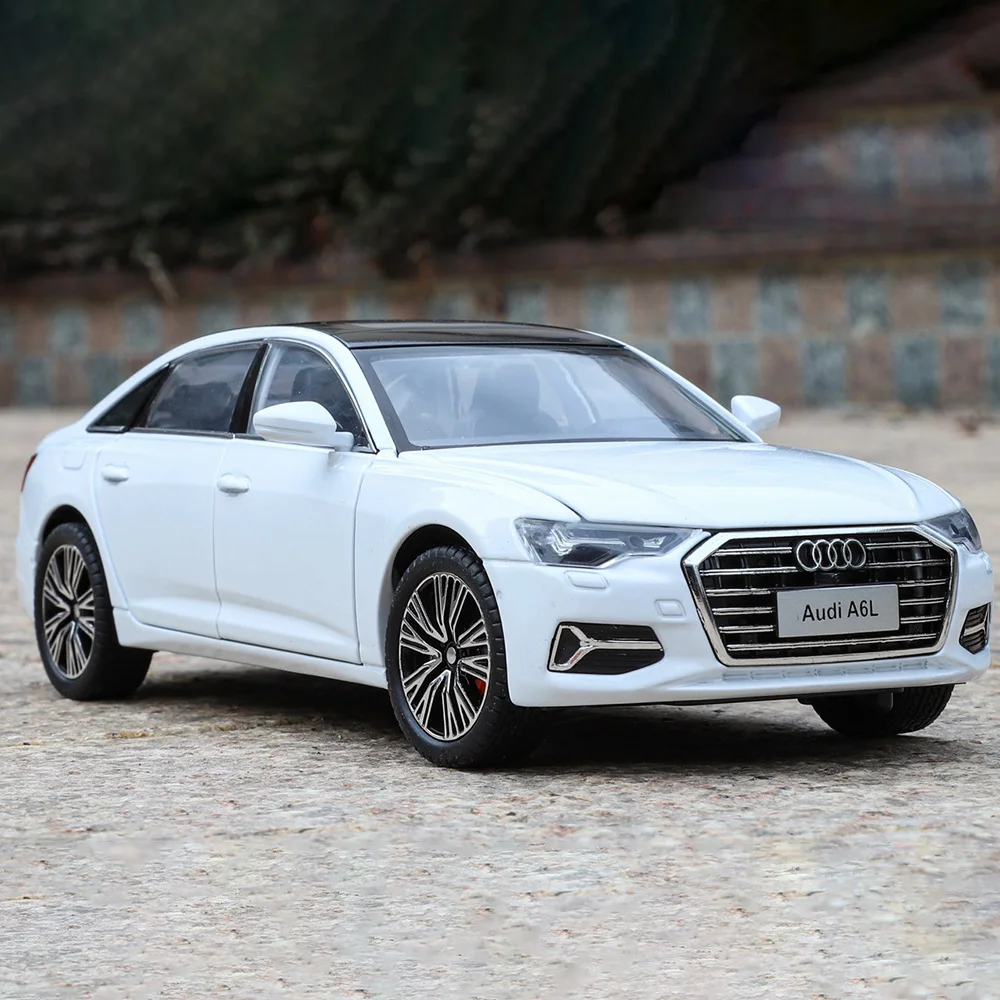 

1:24 Scale A6L Quattro Q5 Toy Car Model Wheel Steering Sound Light Pull Back Toys Vehicles Models for Kids Birthday Gifts
