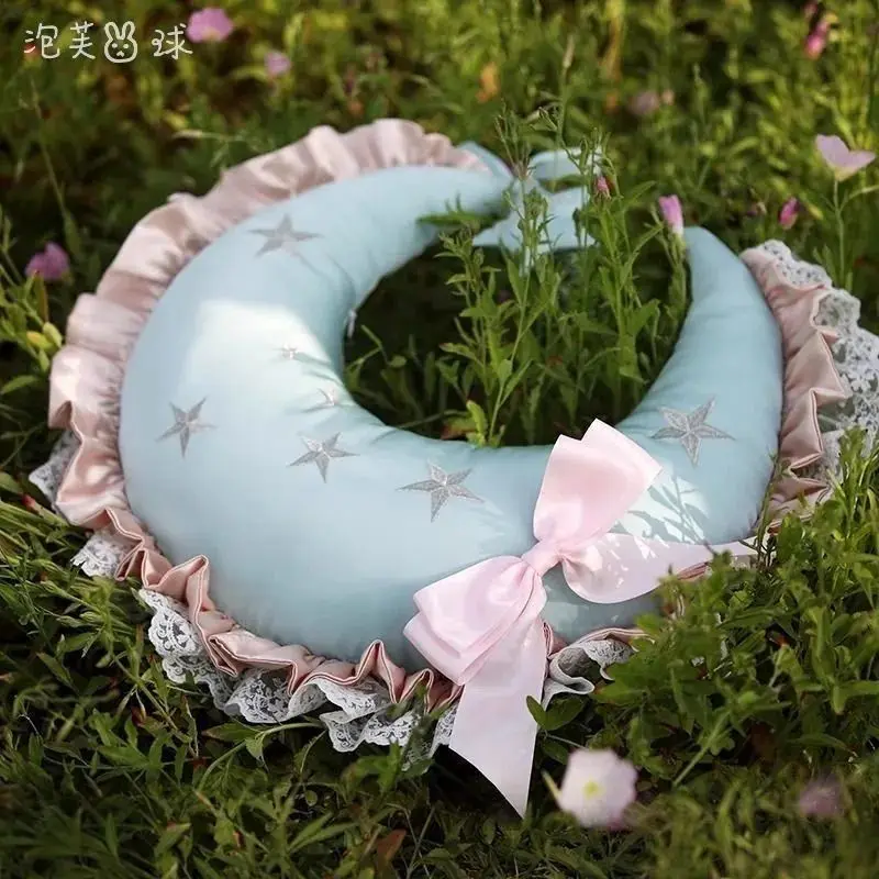 2026 New Moon-shaped Throw Pillow Lolita Style, Bedroom Pillow, Cute and Exquisite, Perfect for Girls and Teenage Girls view 4