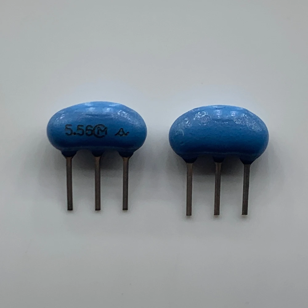 50PCS/ CST5.56MGW 5.56M in-line three-pin 5.56MHZ ceramic crystal oscillator DIP3P