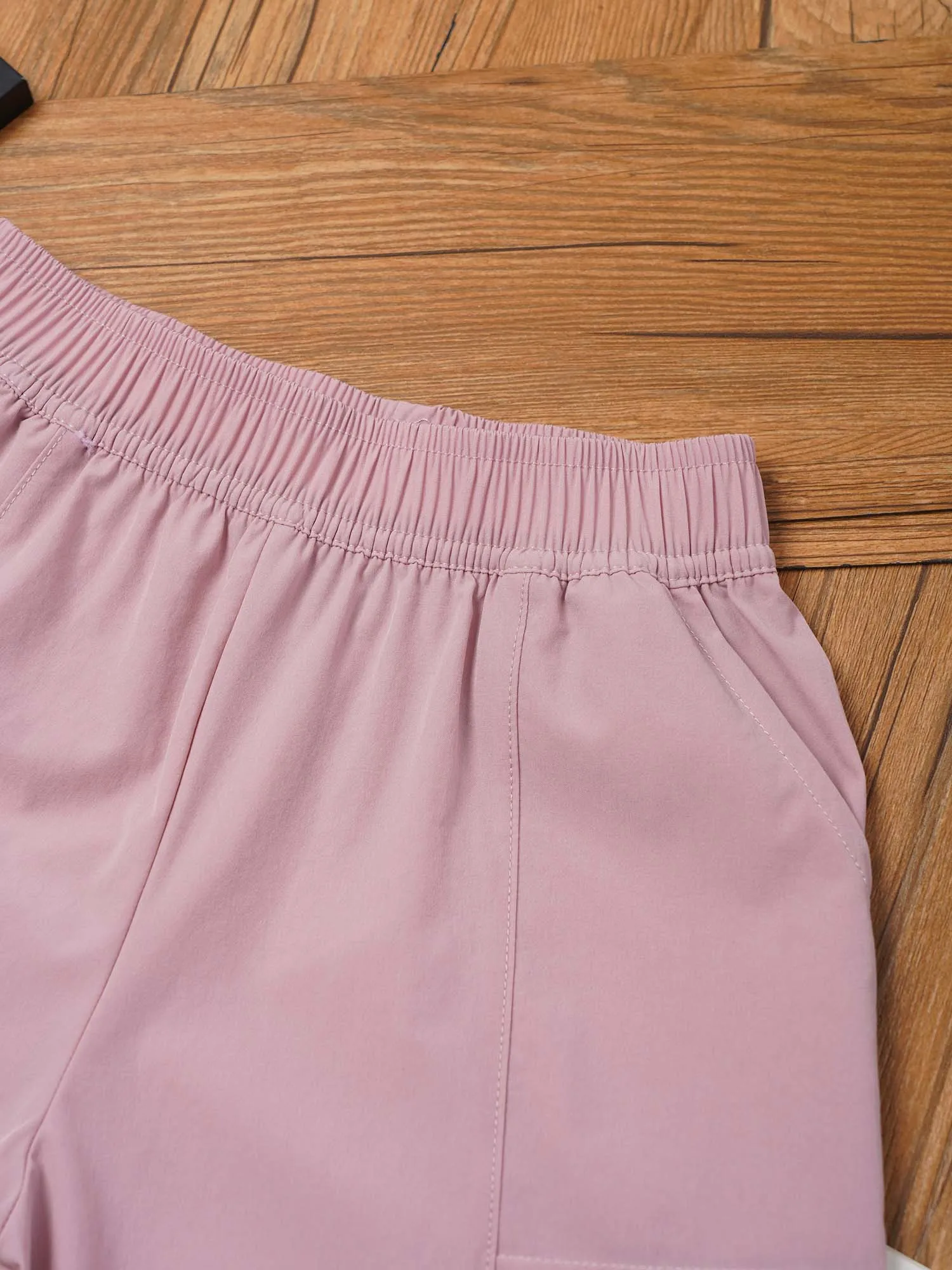 

Kids Boys Girls Shorts Quick-Drying Elastic Waistband Loose Cargo Pants with Pockets for Tennis Badminton Training Athletic Wear