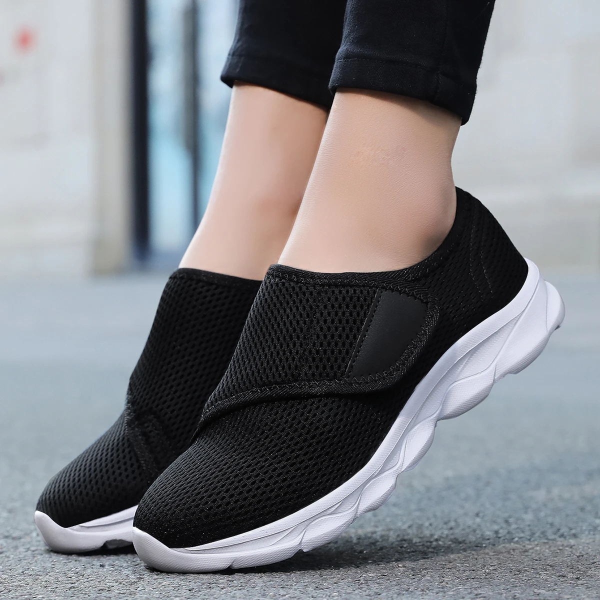 Women Orthopedics Wide Feet Swollen Walking Casual Shoes Unisex Thumb Eversion Adjusting Soft Comfortable Diabetic Man Shoes