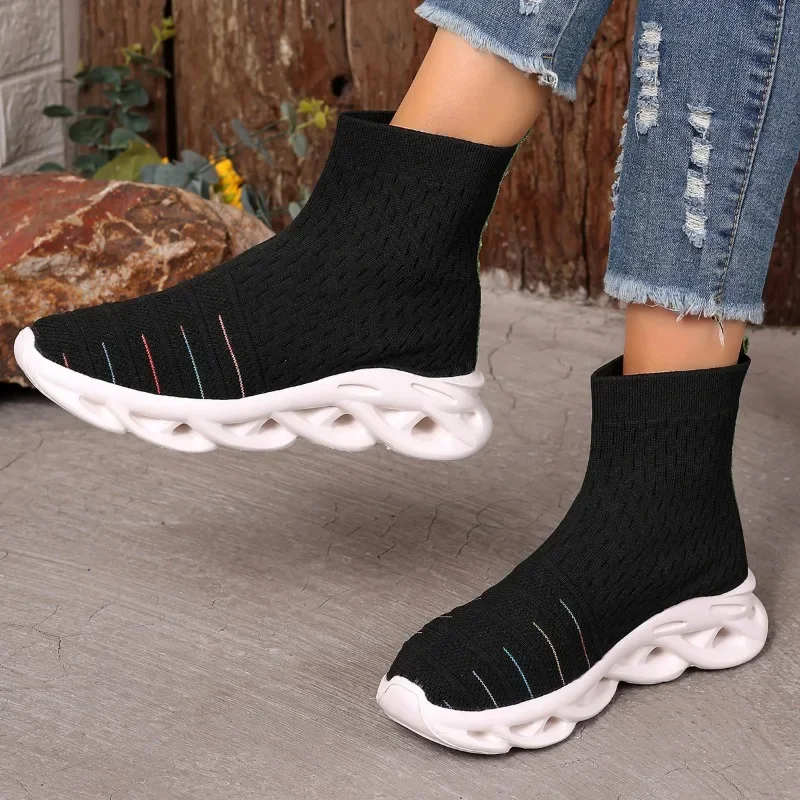 Female Shoes on Sale 2024 New Elastic Fabric Women Vulcanize Shoes Autumn Breathable Mesh Solid Casual Short Barrel Socks Boots