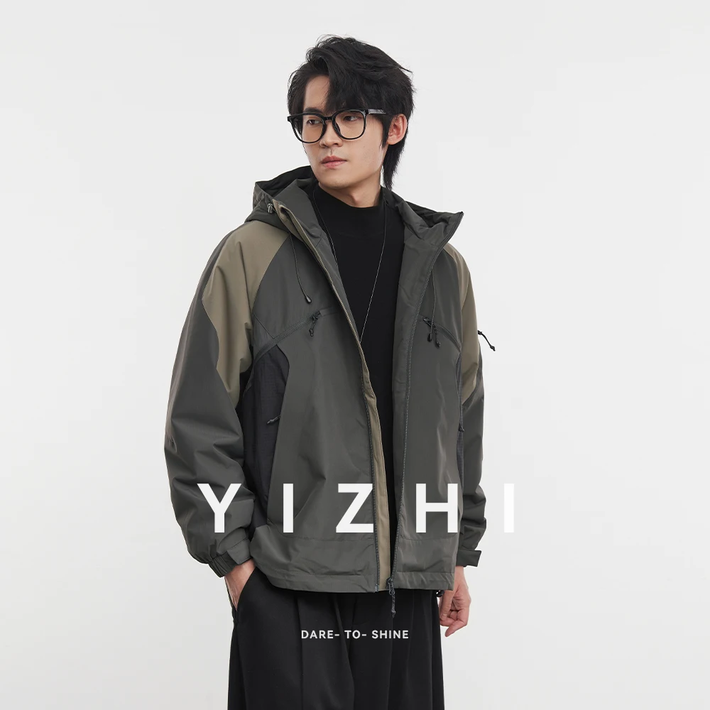 Giacca in cotone con cappuccio da uomo alla moda 2025 Autunno Inverno Nuova giacca in cotone caldo per esterni Giacca con cappuccio a blocchi di colore