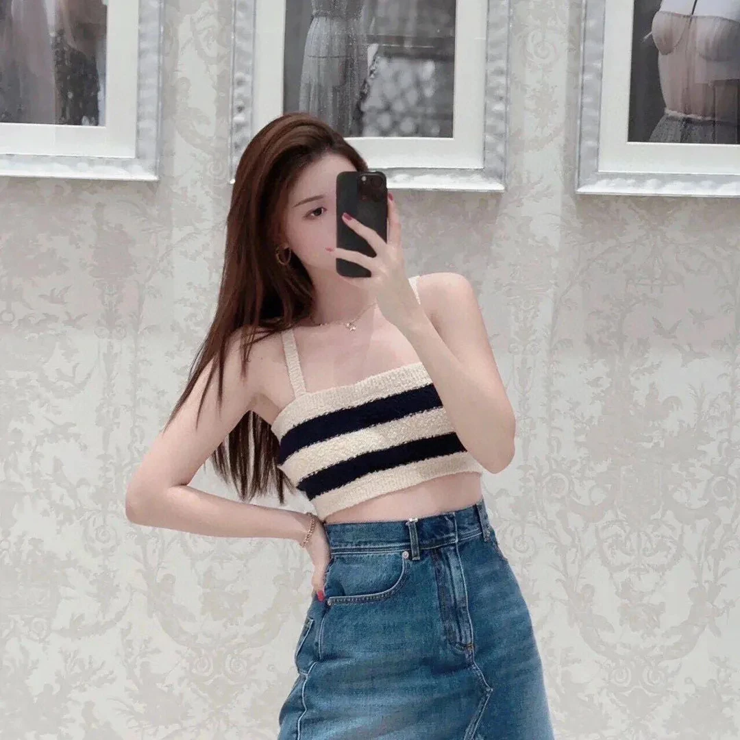 2024 New Summer Sweet Navy and Beige Stripes Patchwork Cropped Tops Women Slash Neck Sleevless Sexy Cute Knitted Camis