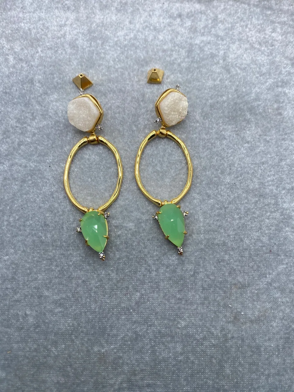 European and American Genius Designers Create Fashionable and Casual Large Gemstone Earrings