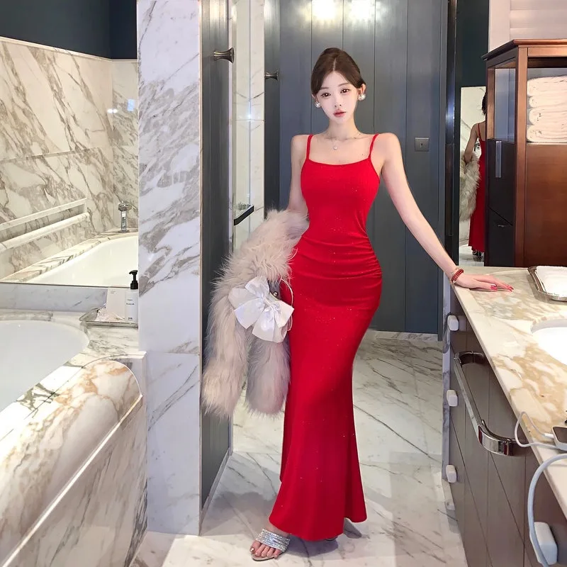 Ele Sexy Trendy Girl Ultra-Taille Plissee Design High-Elastische Träger Lange Dr Herbst Winter Neue Sle Glitzernde Diam...