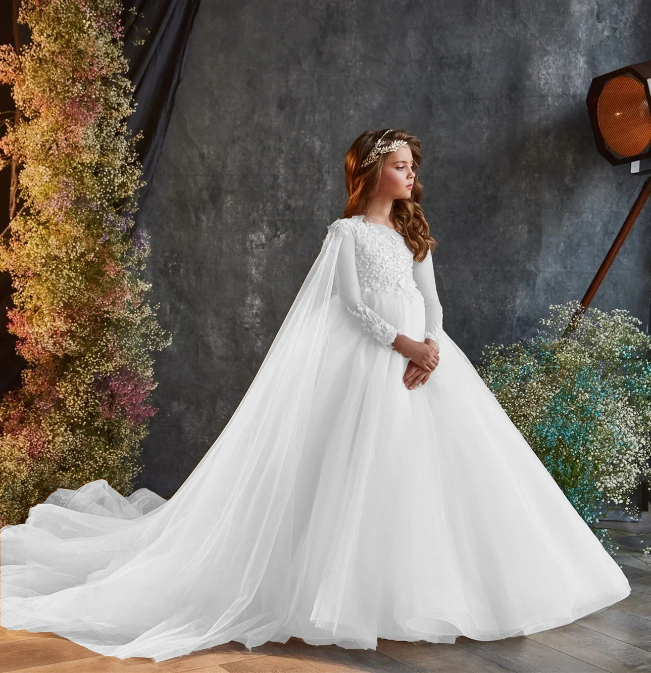 White Elegant Long Sleeve Flower Girl Dress Fluffy Wedding Children's Birthday Dress Fluffy Trailing First Communion