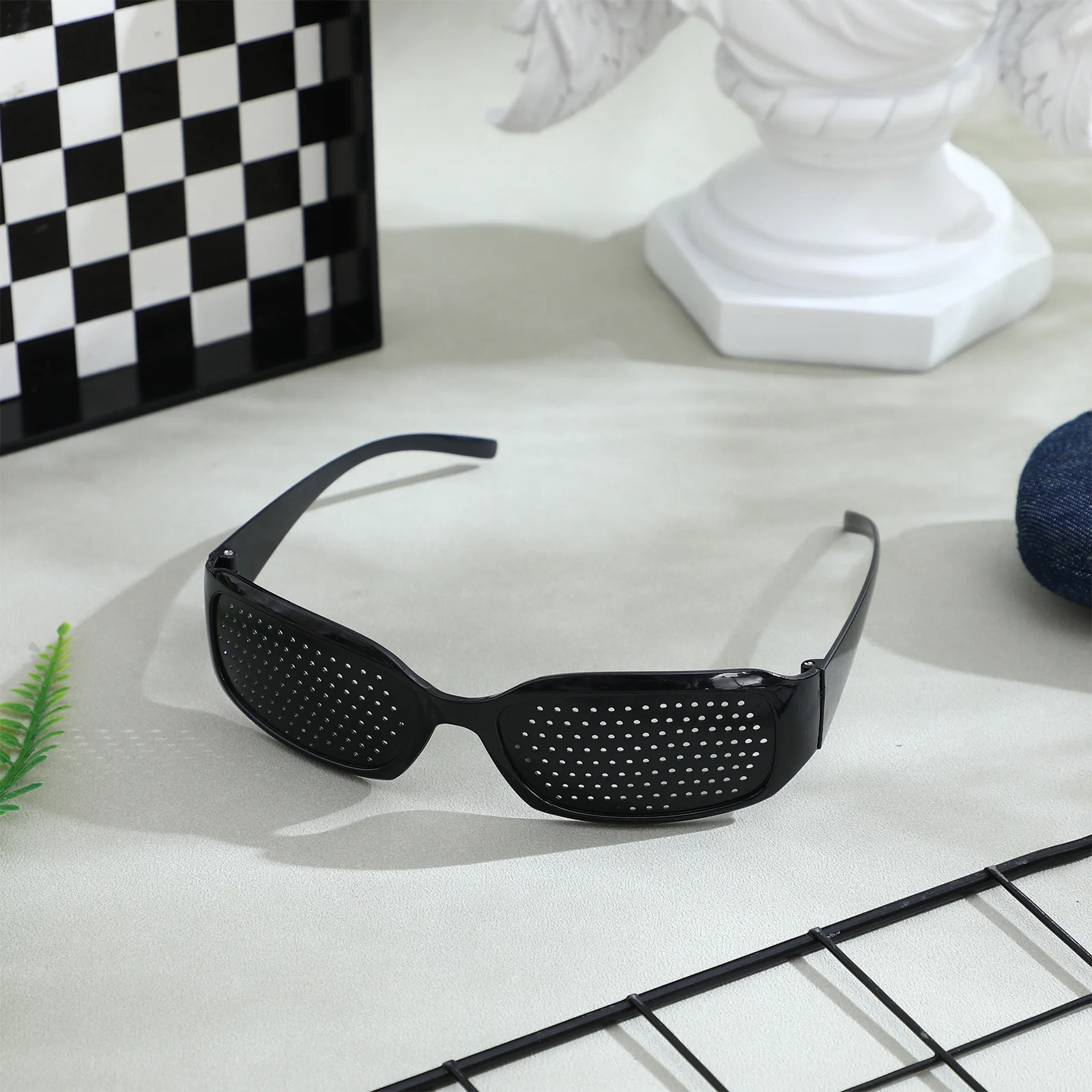 

2Pcs High-Grade Pinhole Glasses for Long-Term Eye Care Full Frame Protection Training Eyewear Pinhole Glasses