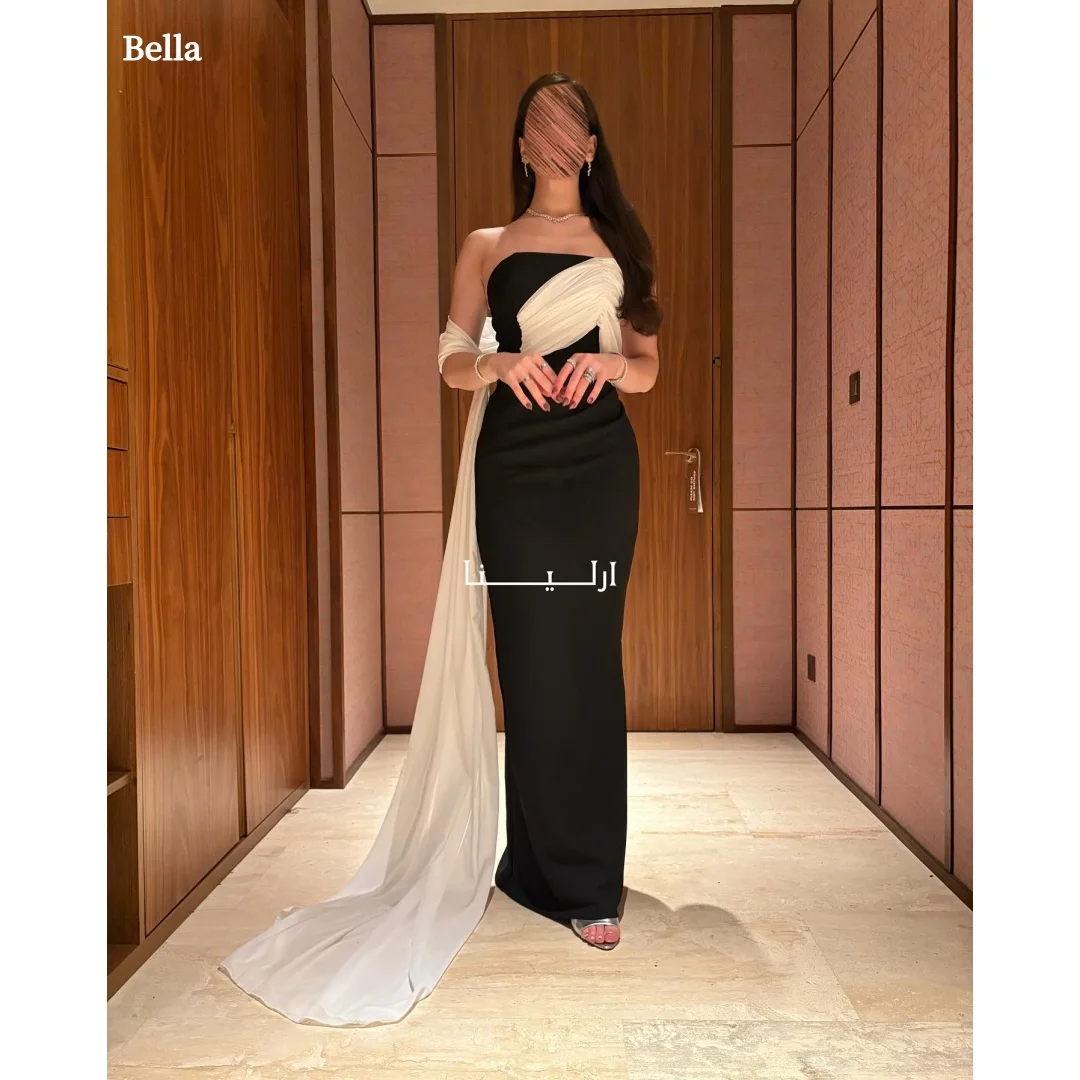 

Bella Customized Black & White Strapless Satin Prom Dress with Long Sheer Cape Slim-Fit Floor-Length Gown robes de soirée 2025