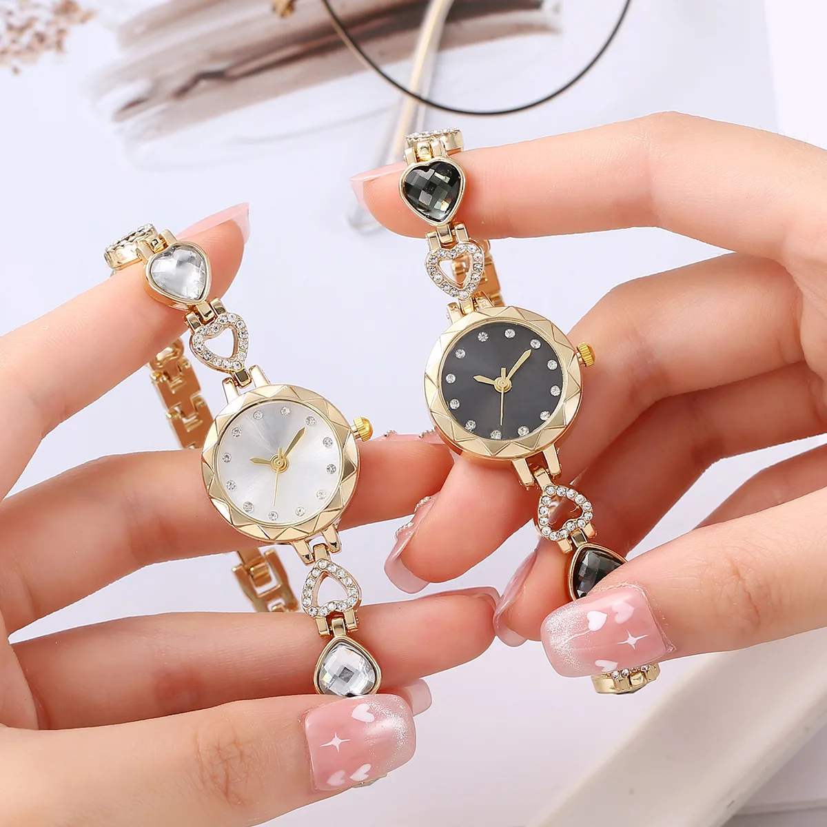 

Женские часы Simple Love с маленьким циферблатом и бриллиантовым браслетом, женские кварцевые часы