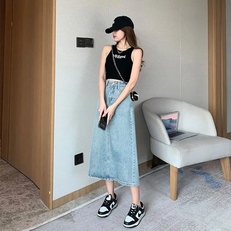 

Rear Split Large Pockets Retro Blue Ladies Denim Skirt Korean of The Design of High Waisted Niche A Line Package Hip Skirt P961