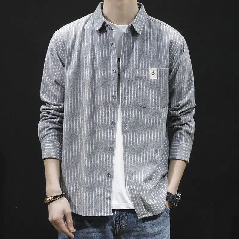 

Осенняя новинка: Мужская повседневная рубашка в полоску с длинным рукавом, молодежный стиль, эффектный и модный свободный крой, трендовая верхняя одежда