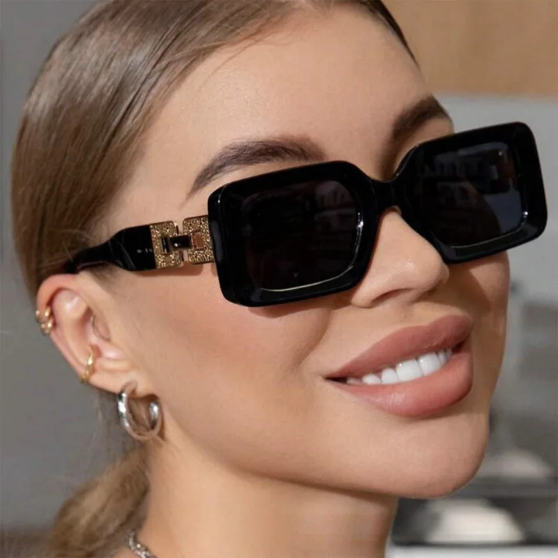 Fashion Square Sunglasses New in Vintage Black Classic Luxury Brand Design Women Shades Ins Trendy Stylish Travel Eyewear