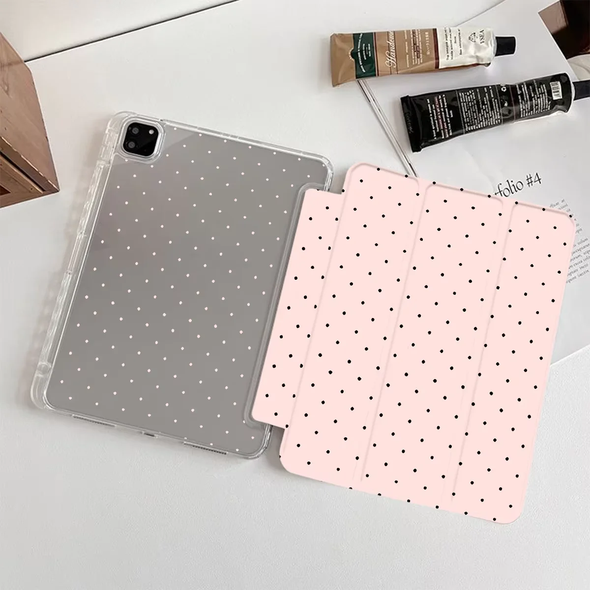 Simple Black Polka Dot Fashion Creative For iPad 11th A16 10 9 8 7 5 Pro 13 11 M5 M4 M3 M2 12.9'' Air  4 3 2 1 Mini 7 6 Cover