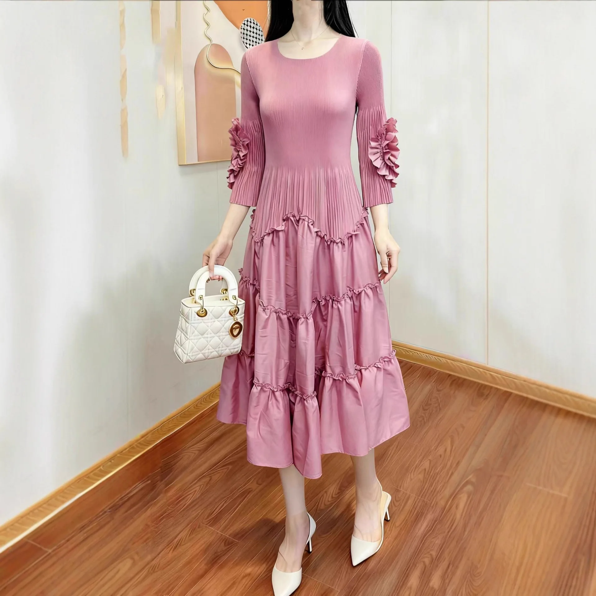 

Miyake Advanced Pleated Dress Loose Large Size Splicing Lace Long Skirt Women's Spring and Autumn New Cake Skirt Solid Color
