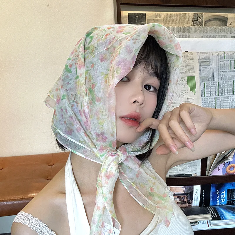 

Small Niche Design Large Square Scarf Women's Spring and Summer Vacation Beach Strapless Sunscreen Silk Scarf Headscarf